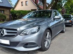 Grau Gebraucht 2015 Mercedes E200 Limousine | 22.000 €