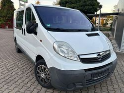 Weiß Gebraucht 2013 Opel Vivaro Van | 8.190 € (Teuer)