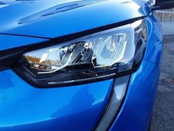 Blau metallic Gebraucht 2023 Peugeot 208 Allure Kleinwagen | 20.760 € (Fairer Preis)