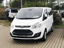 Weiß Gebraucht 2014 Ford Tourneo Custom Van / Kleinbus | 19.995 € (Teuer)