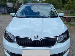 Weiß Gebraucht 2016 Skoda Fabia Joy Kleinwagen | 7.199 € (Guter Preis)