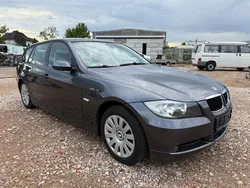 Grau Gebraucht 2006 BMW 318 Kombi | 2.600 € (Guter Preis)