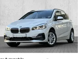 Weiß Gebraucht 2020 BMW 220 Luxury Line Kombi | 22.940 € (Fairer Preis)