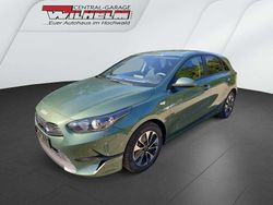 Experience grün Neu 2025 Kia Ceed Silver Kleinwagen | 23.777 € (Etwas zu teuer)