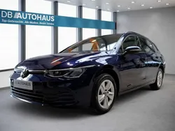 Blau Gebraucht 2023 VW Golf VIII Life Kombi | 21.290 € (Guter Preis)