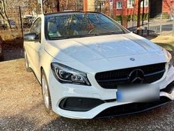 Weiß Gebraucht 2017 Mercedes CLA220 AMG line Limousine | 20.000 € (Etwas zu teuer)