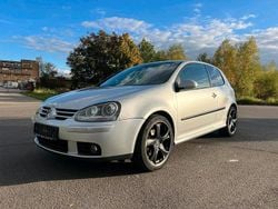 Silber Gebraucht 2004 VW Golf V Limousine | 3.500 € (Fairer Preis)