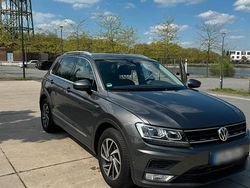 Silber Gebraucht 2017 VW Tiguan SUV | 20.000 € (Fairer Preis)