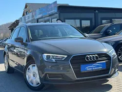 Grau Gebraucht 2018 Audi A3 Sportback Design Kombi | 15.600 € (Fairer Preis)