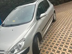 Grau Gebraucht 2002 Peugeot 307 Kleinwagen | 1.700 €
