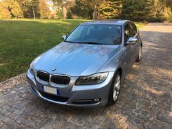 Blau Gebraucht 2011 BMW 320 Limousine | 5.125 € (Superpreis)