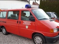 Rot Gebraucht 1995 VW Caravelle Van / Kleinbus | 2.300 €