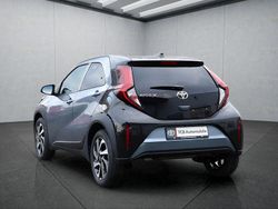 Grau Gebraucht 2024 Toyota Aygo Team Kleinwagen | 16.399 € (Fairer Preis)