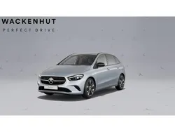 Silber Gebraucht 2025 Mercedes B200 Night Van / Kleinbus | 41.700 €