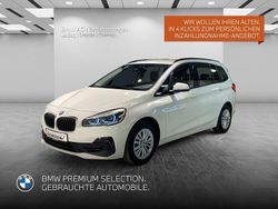 Weiß Gebraucht 2021 BMW 218 Gran Tourer Advantage Van / Kleinbus | 20.901 € (Fairer Preis)