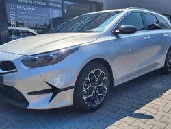 Silber Gebraucht 2024 Kia Ceed Sportswagon 3 Kombi | 23.989 € (Superpreis)