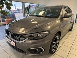 Grau Gebraucht 2016 Fiat Tipo Lounge Limousine | 9.480 € (Fairer Preis)