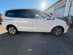 Weiß Gebraucht 2014 VW Sharan Van / Kleinbus | 11.250 €