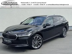 Schwarz Neu 2025 Skoda Superb LAURIN & KLEMENT Kombi | 48.590 € (Fairer Preis)