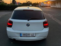 Weiß Gebraucht 2012 BMW 116 Kleinwagen | 4.900 € (Fairer Preis)