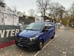 Blau Gebraucht 2017 Mercedes Vito Van / Kleinbus | 15.480 €