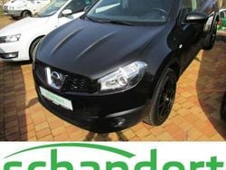 Schwarz metallic Gebraucht 2013 Nissan Qashqai +2 I-Way SUV | 22.950 €