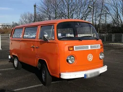 Orange Gebraucht 1974 VW T2 Van | 13.000 €