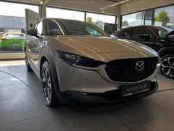 Platinum quartz (beige) Gebraucht 2025 Mazda CX-30 Exclusive-Line SUV | 29.900 € (Fairer Preis)