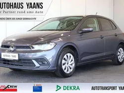Grau Gebraucht 2024 VW Polo Life Kleinwagen | 16.489 € (Superpreis)