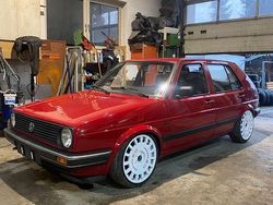 Rot Gebraucht 1990 VW Golf II Kleinwagen | 4.200 €
