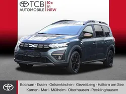 Grün Gebraucht 2024 Dacia Jogger Extreme Van / Kleinbus | 20.789 € (Fairer Preis)