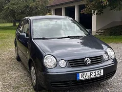 Grau Gebraucht 2005 VW Polo Limousine | 3.650 € (Etwas zu teuer)