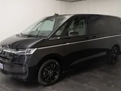 Deep black perleffekt Gebraucht 2023 VW T7 Style Van | 54.800 € (Teuer)