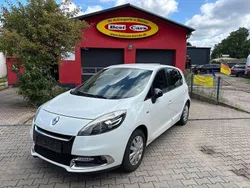 Weiß Gebraucht 2013 Renault Scénic III Bose Edition Van / Kleinbus | 4.990 € (Fairer Preis)