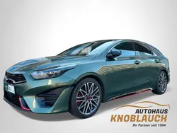 Grün Gebraucht 2023 Kia ProCeed GT 2 Kleinwagen | 31.990 € (Fairer Preis)