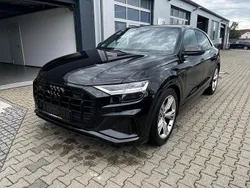 Mythosschwarz metallic Gebraucht 2024 Audi SQ8 Competition SUV | 81.490 € (Superpreis)