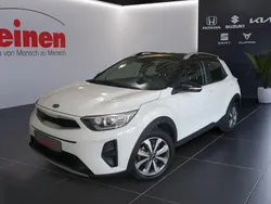 Weiß Gebraucht 2021 Kia Stonic Vision SUV | 13.999 € (Superpreis)