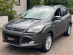 Grau Gebraucht 2015 Ford Kuga Titanium SUV | 13.500 € (Fairer Preis)