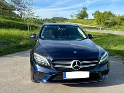 Blau Gebraucht 2020 Mercedes C300e Avantgarde Limousine | 30.999 € (Fairer Preis)