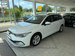 Weiß Gebraucht 2021 VW Golf VIII Life Kombi | 13.490 € (Teuer)