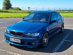 Blau Gebraucht 2001 BMW 325 M Sport Limousine | 9.500 €