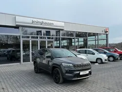 Grau metallic Gebraucht 2022 Jeep Compass SUV | 38.590 €