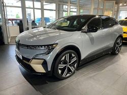 Grau Gebraucht 2024 Renault Mégane IV Limousine | 38.800 €