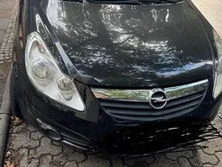 Schwarz Gebraucht 2010 Opel Corsa Kleinwagen | 1.800 € (Fairer Preis)