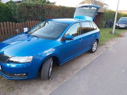 Blau Gebraucht 2017 Skoda Rapid Ambition Limousine | 9.999 € (Etwas zu teuer)