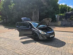 Grau Gebraucht 2011 Opel Corsa Kleinwagen | 2.399 € (Guter Preis)