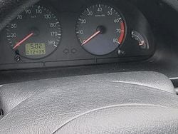 Gold Gebraucht 2000 Citroën Saxo Kleinwagen | 1.500 € (Guter Preis)