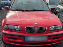 Rot Gebraucht 2000 BMW 316 Limousine | 2.000 € (Etwas zu teuer)