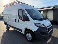 Weiß Gebraucht 2017 Peugeot Boxer Van | 11.900 € (Guter Preis)