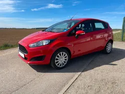 Rot Gebraucht 2016 Ford Fiesta Trend Kleinwagen | 7.250 € (Fairer Preis)